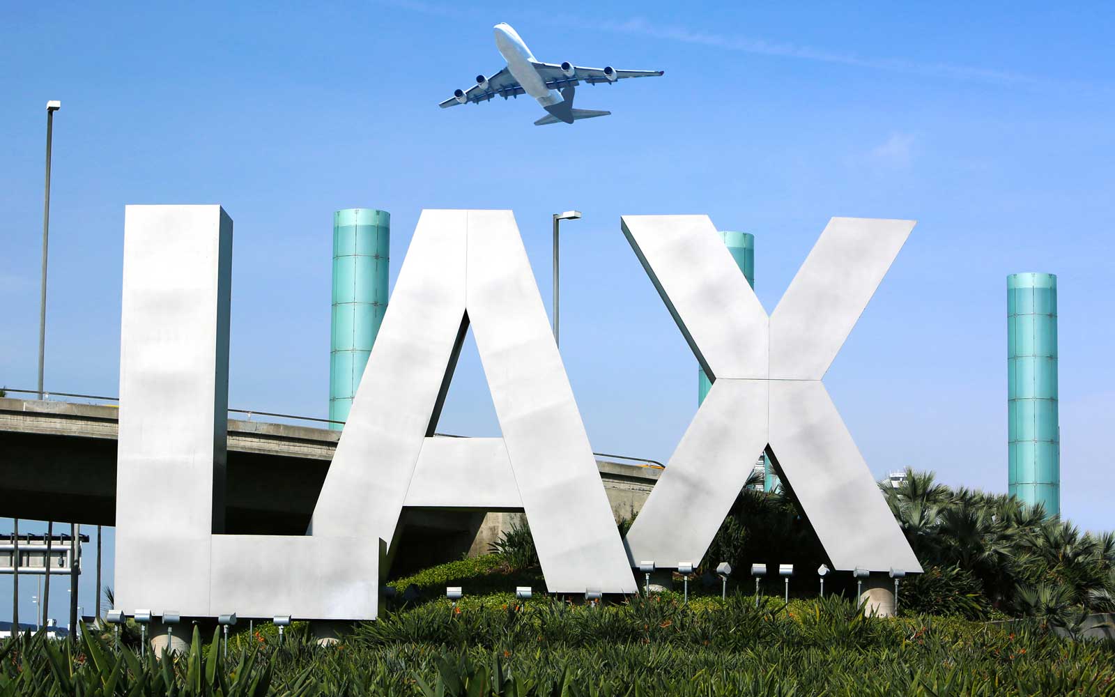 LAX Luggage Baggage Suitcase Storage Service LAX LAX Luggage Baggage Suitcase Storage Service LAX